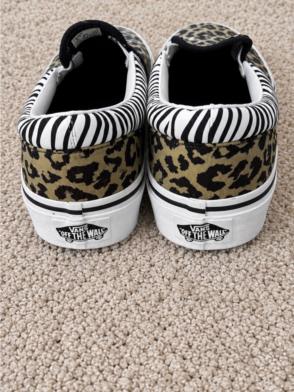 Van’s Leopard and Zebra print Slip-on sneakers -Women’s size 8.5 - Picture 4 of 5